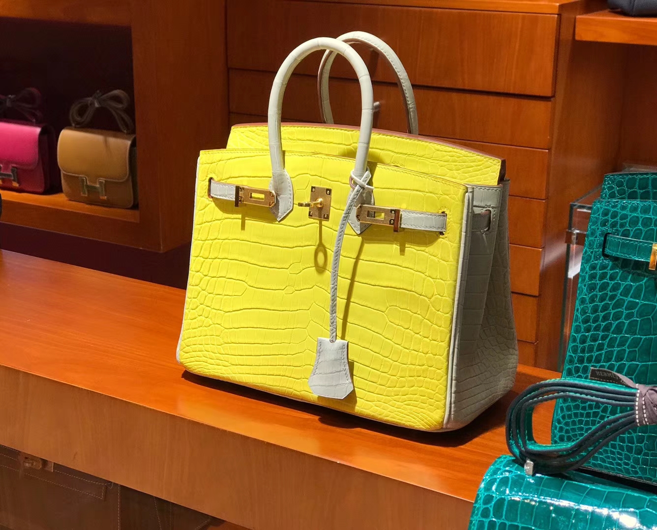 hermes 爱马仕 birkin25cm 金扣 雾面鳄鱼 黄色拼珍珠灰 ck67vert